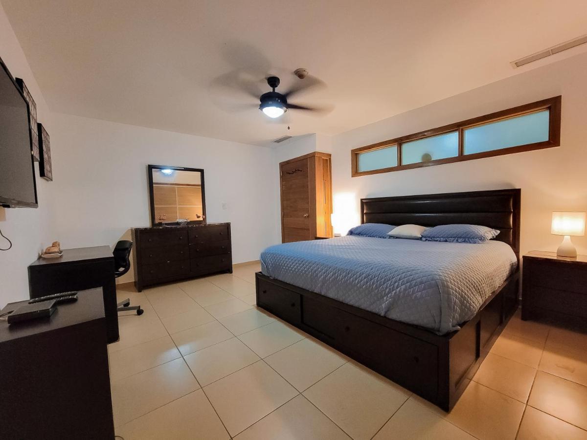Marbella Towers Beachfront 2 Bedrooms Juan Dolio Εξωτερικό φωτογραφία